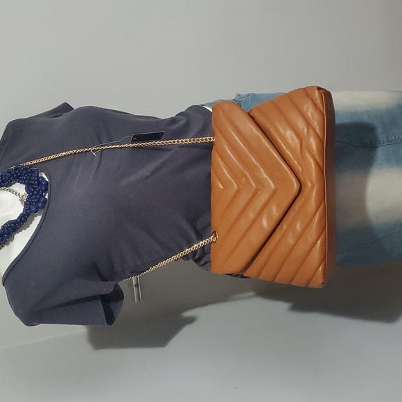 BRAND NEW Camel / Tan chain link crossbody/ shoulder bag - Picture 2 of 7